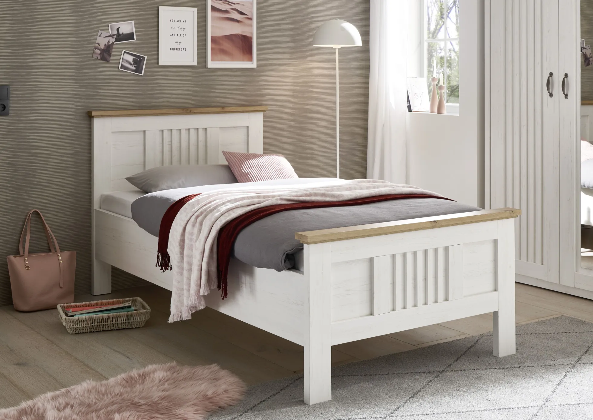 Bett TRIENT