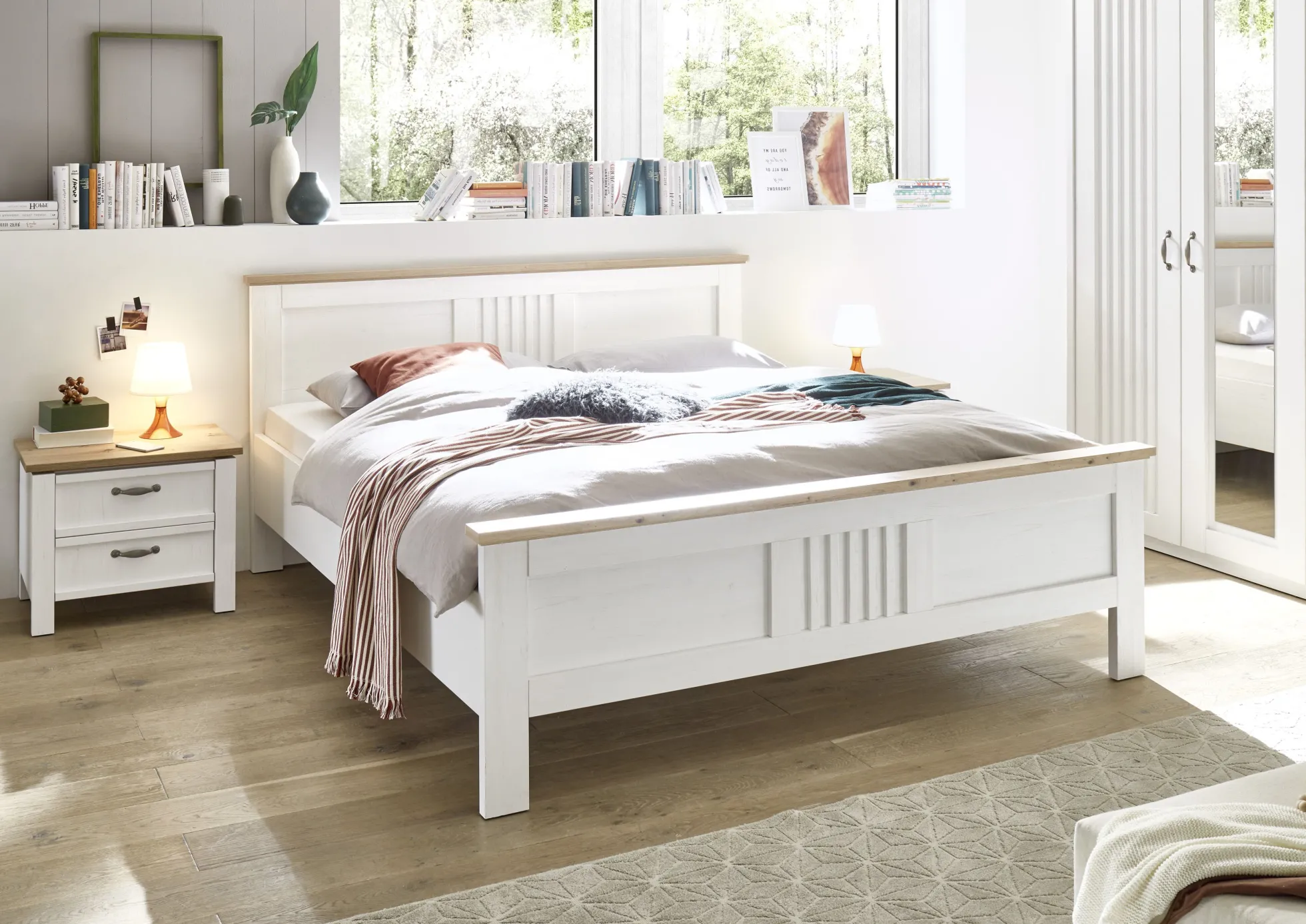 Bett TRIENT