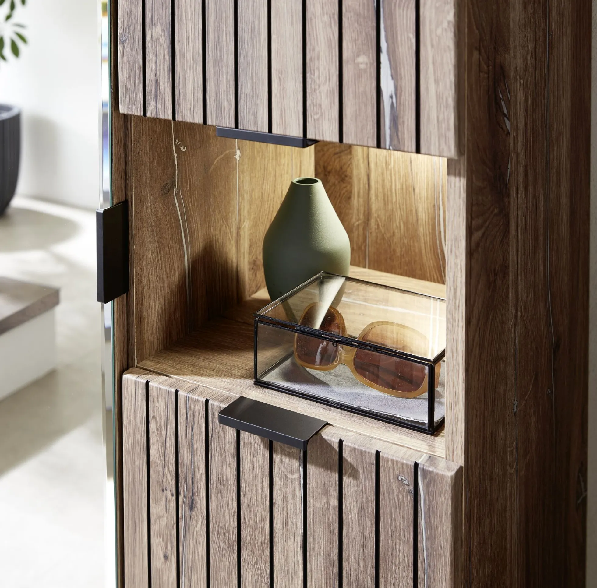 Garderobenschrank LINEA