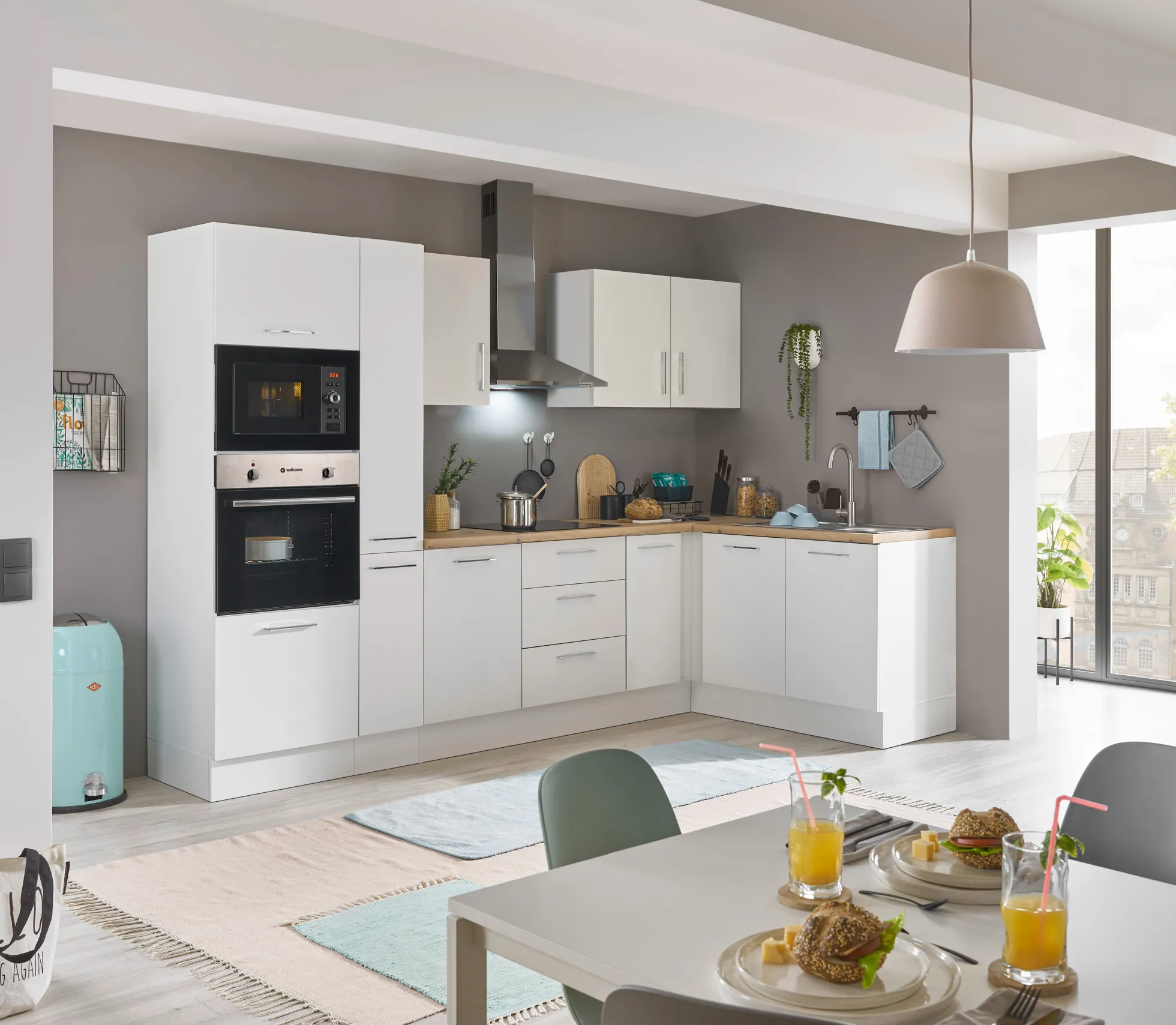Küchenblock mit E-Geräten CORNWALL (Ecke-Backofen-Mikrowelle-Apotheker) I