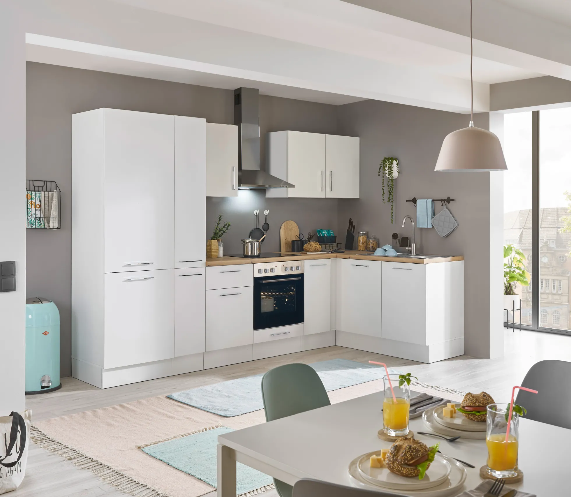 Küchenblock mit E-Geräten CORNWALL (Ecke-Kühlschrank-Apotheker) I
