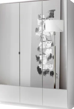 Kleiderschrank IMAGO