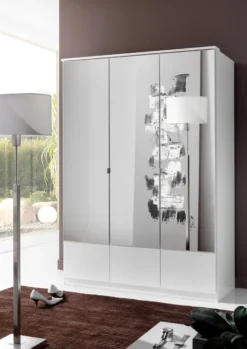 Kleiderschrank IMAGO