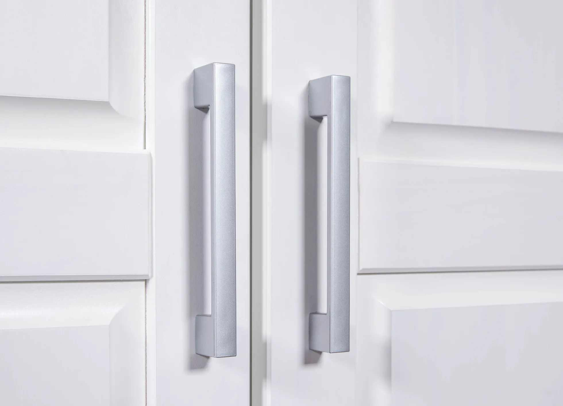 Kleiderschrank MAGNUS